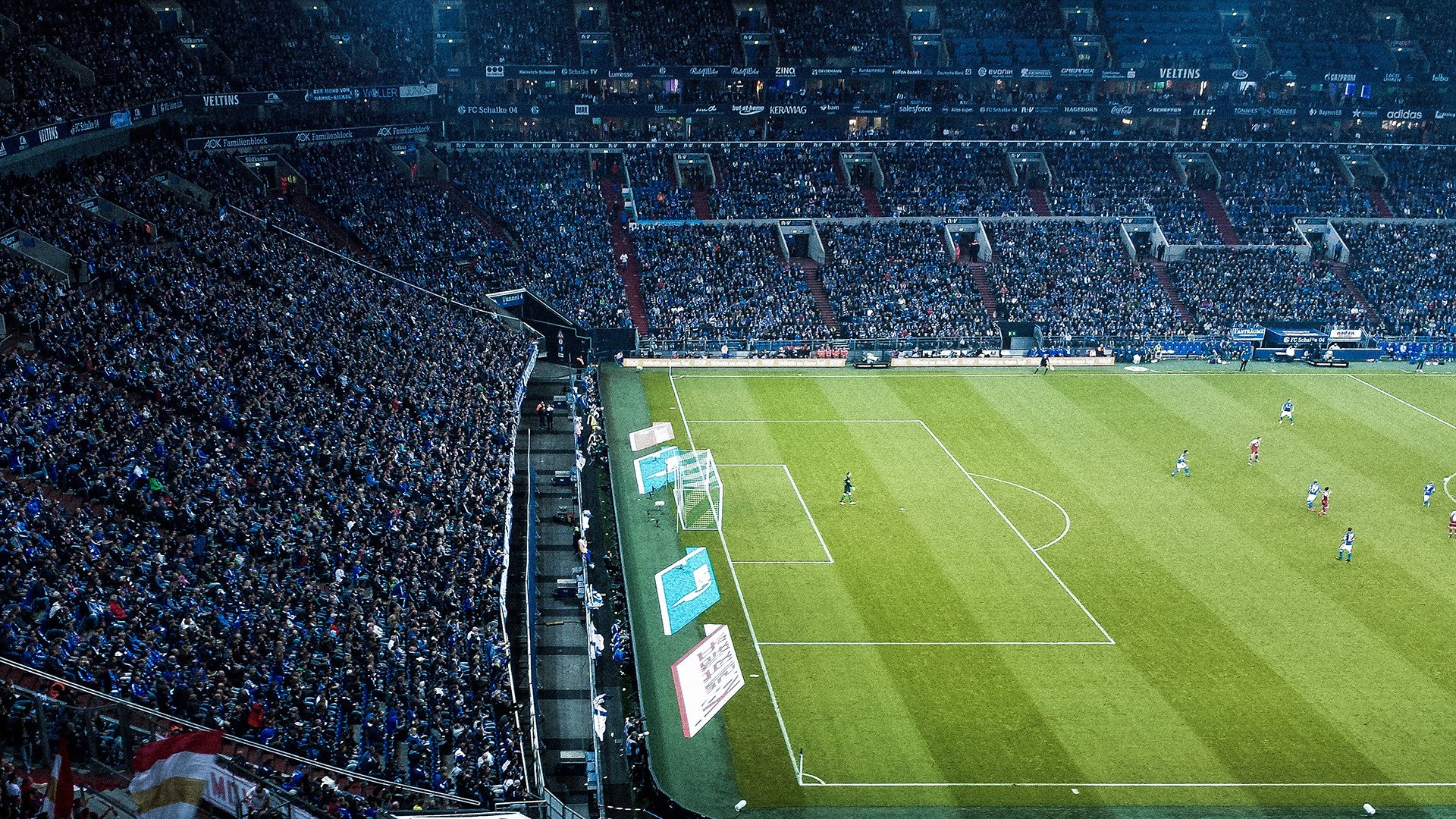 比赛临近主教练保持低调强调细节决定成败不容松懈，教练提前进入比赛台